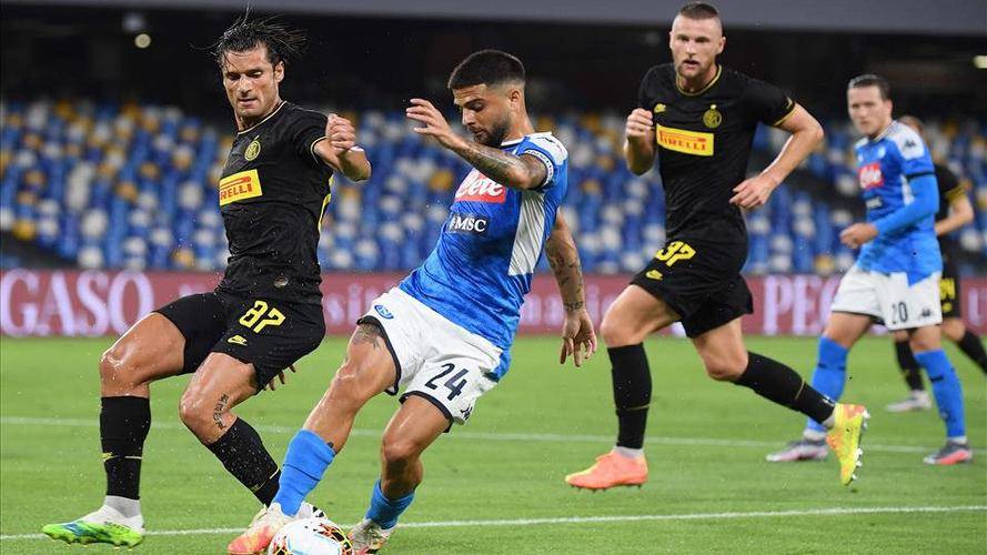 且具有情感 且具有情感